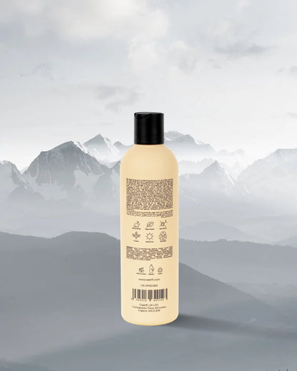 Oserth Smooth Collection – Vegan, sulfate-free haircare products designed to tame frizz, enhance shine, and leave hair silky smooth.